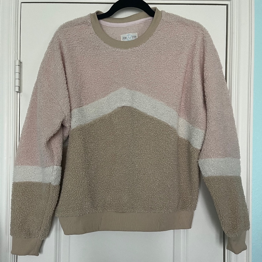 Forever 21 | Teddy Pastel/ Neutral Sweater